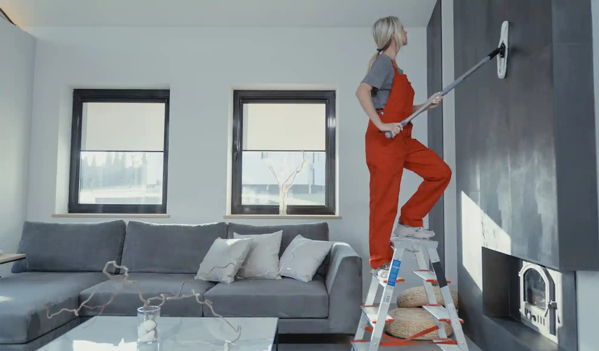 Дерево и утренний туман